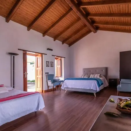 Casa Con Encanto * El Albercon